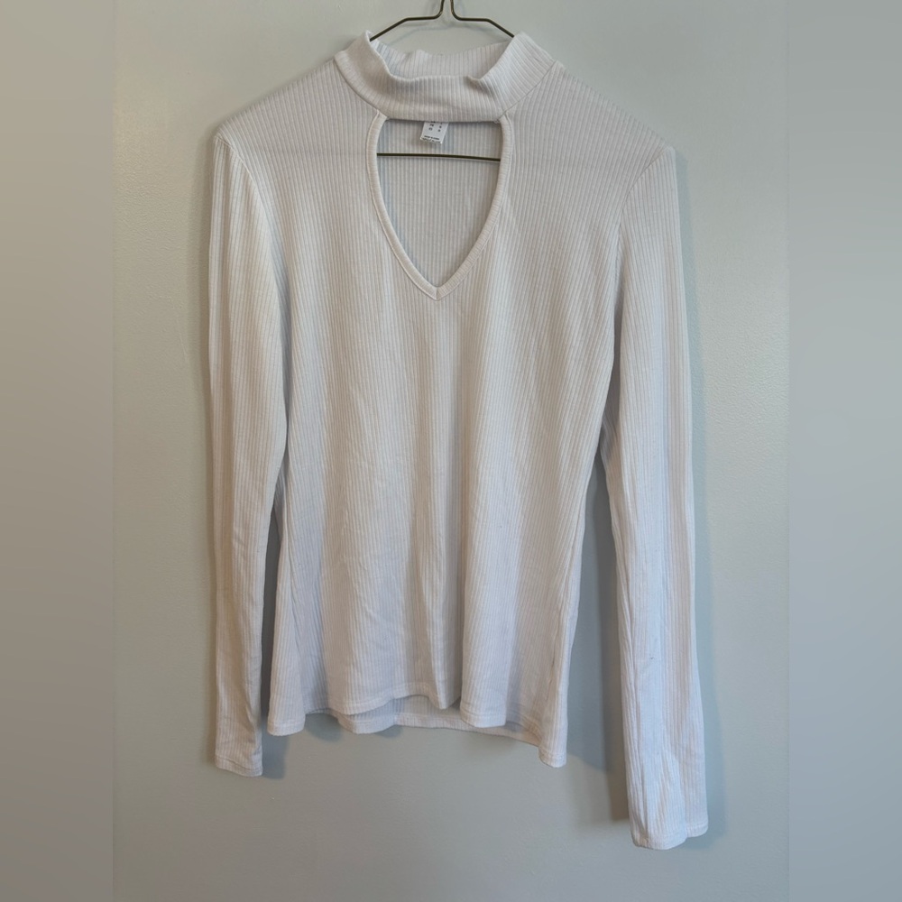 Urban Heritage White Long Sleeve Ribbed Keyhole Turtleneck Neckline Size Large